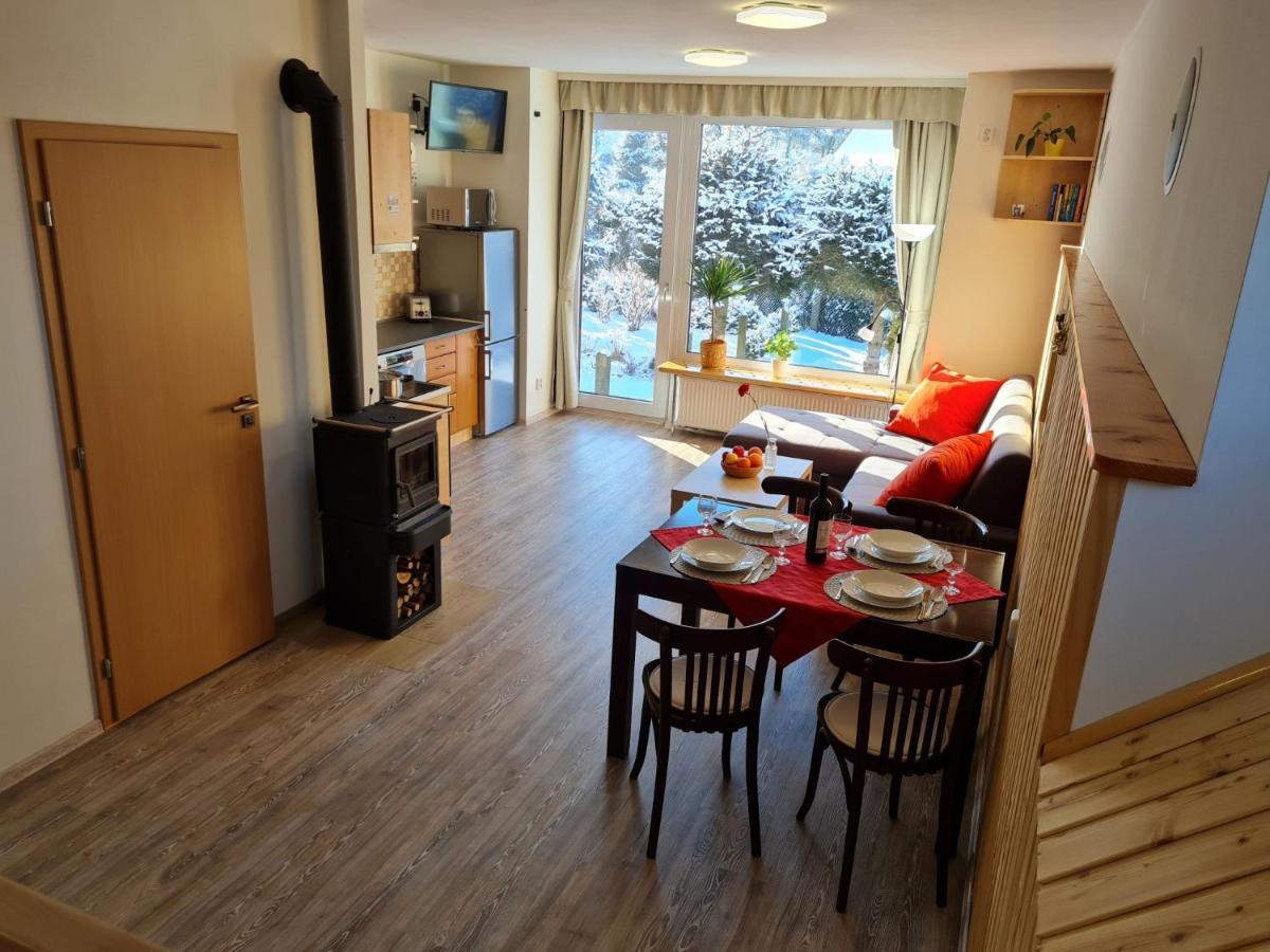Apartment Chleew Bela pod Pradedem Exteriör bild