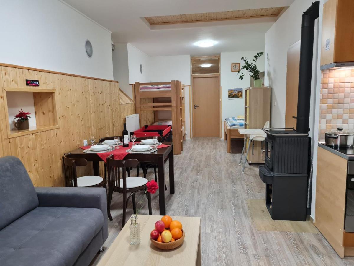 Apartment Chleew Bela pod Pradedem Exteriör bild