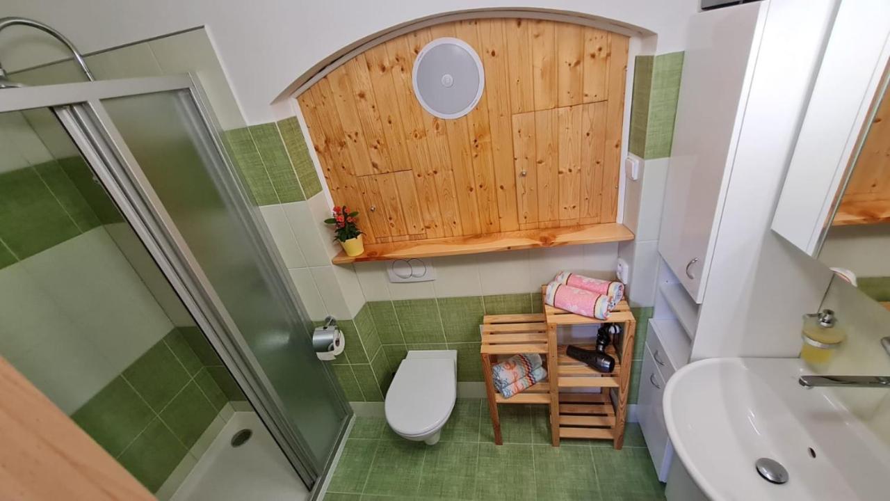 Apartment Chleew Bela pod Pradedem Exteriör bild